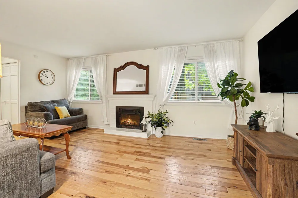 260 Dunbarton Court Kalamazoo Charter Township, MI 49006
