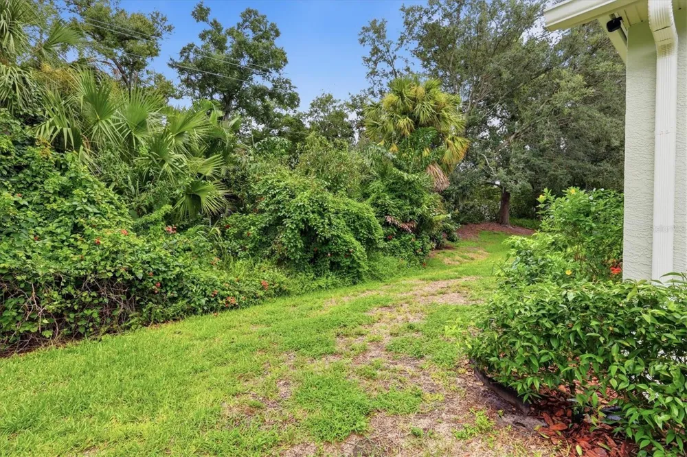 5540 SIMONTON STREET Bradenton, FL 34203