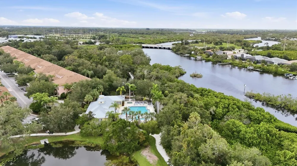 5540 SIMONTON STREET Bradenton, FL 34203