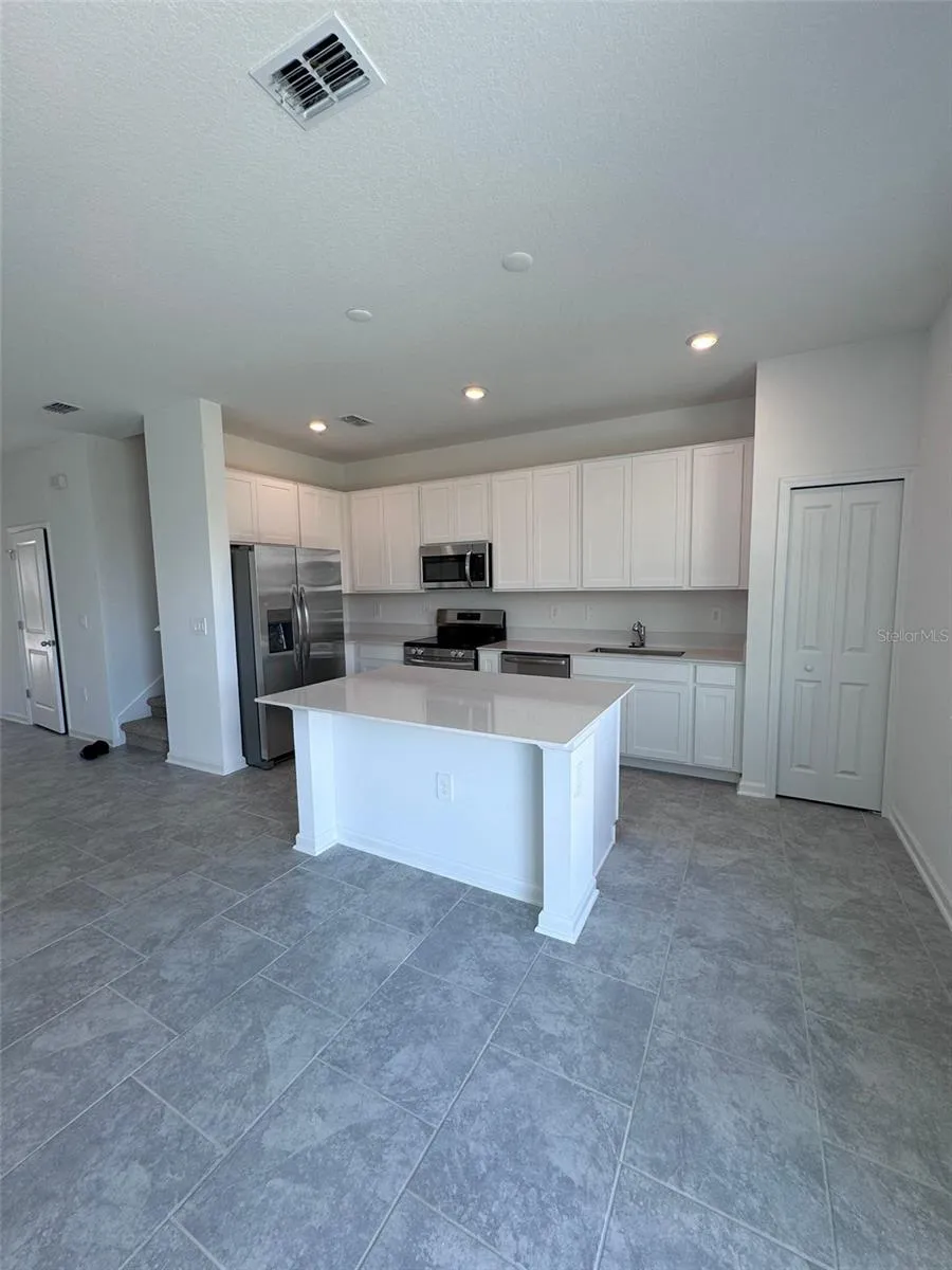 3133 LAURENT LOOP Davenport, FL 33837