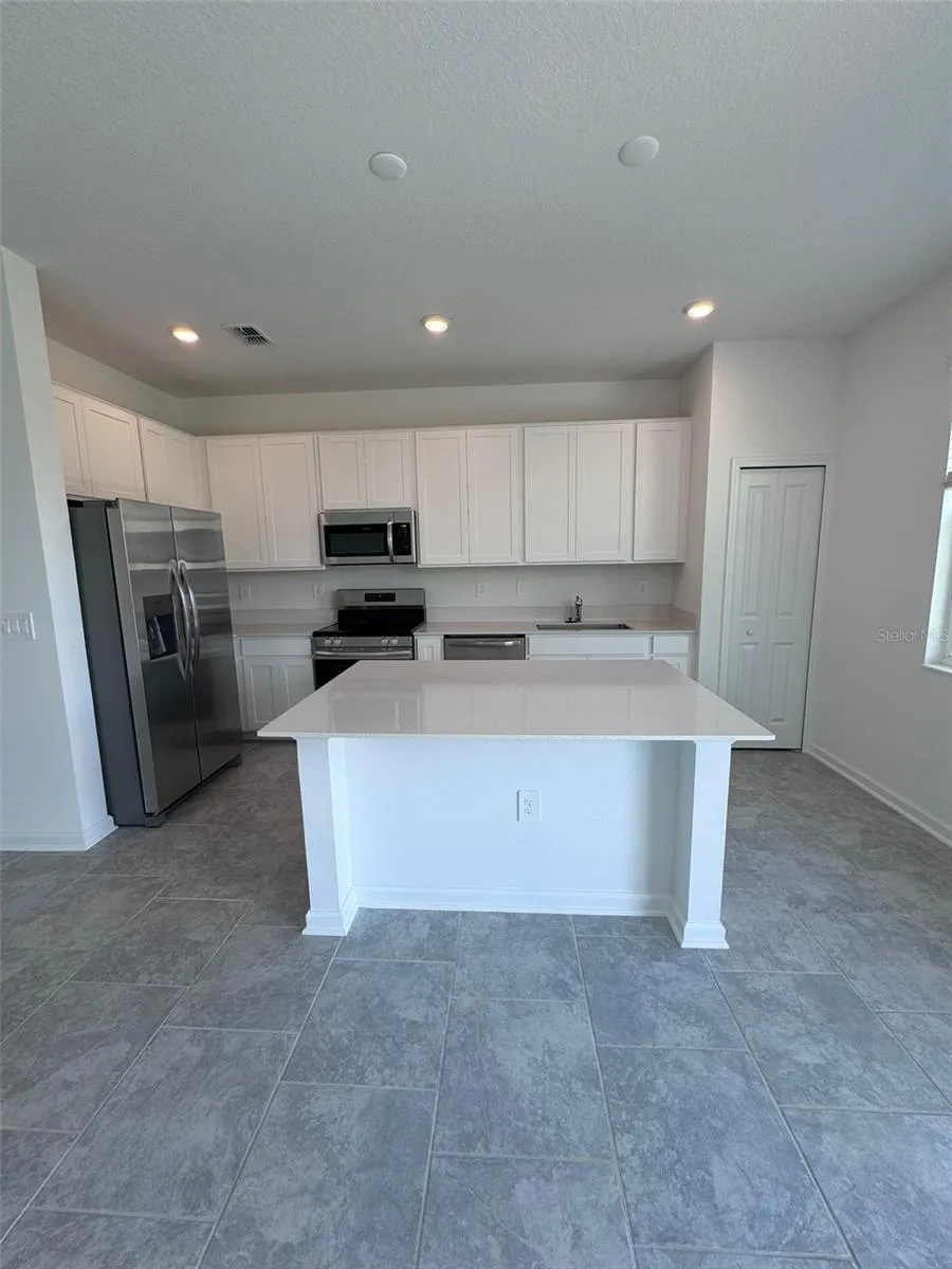 3133 LAURENT LOOP Davenport, FL 33837
