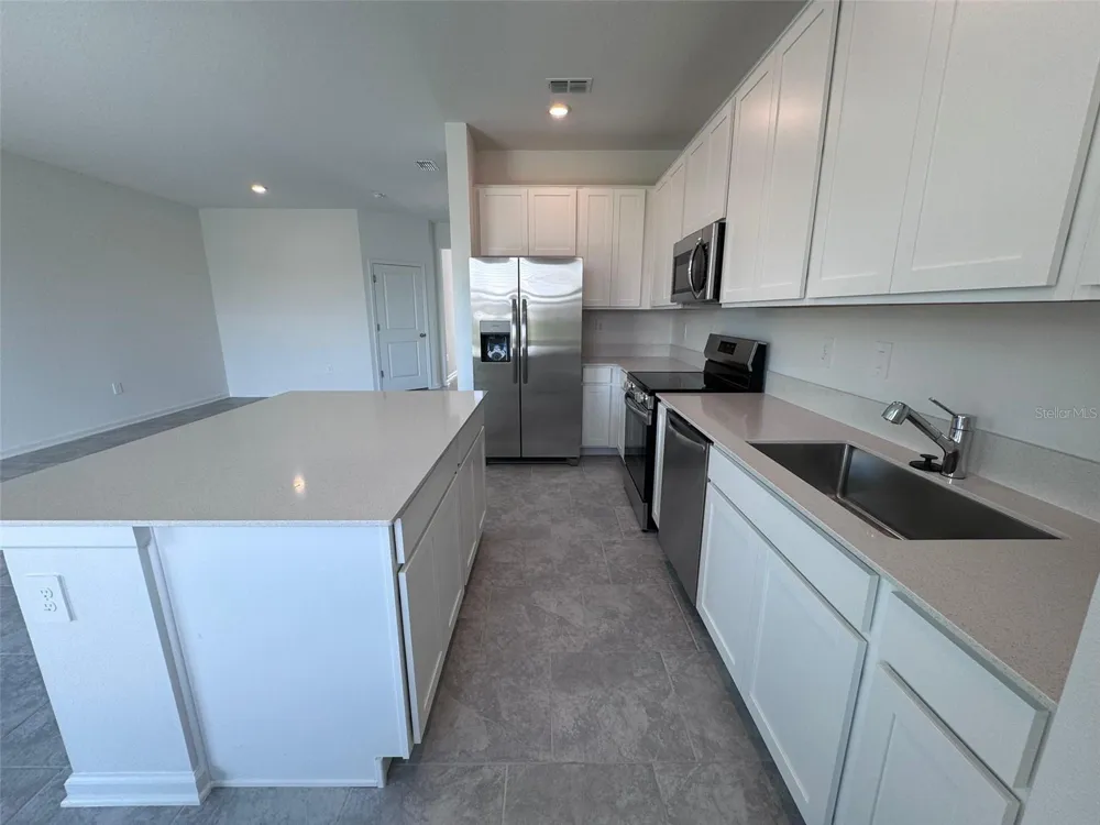 3133 LAURENT LOOP Davenport, FL 33837