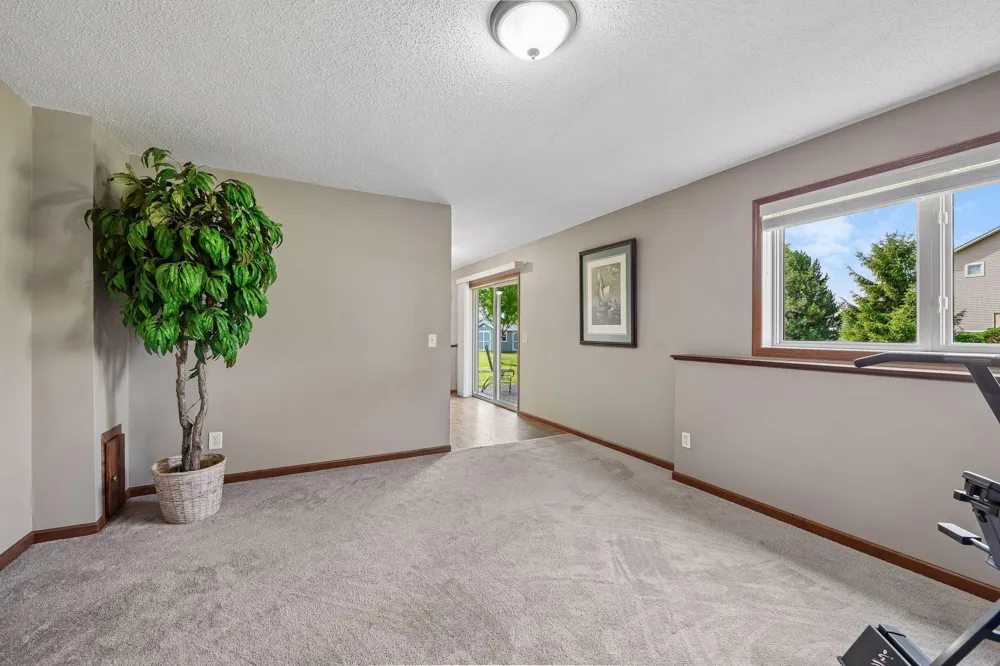 2061 Cobblestone Drive Cologne, MN 55322