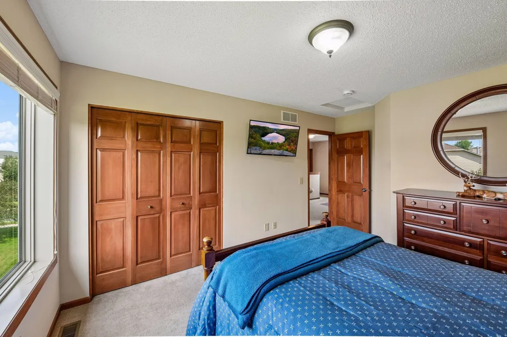 2061 Cobblestone Drive Cologne, MN 55322