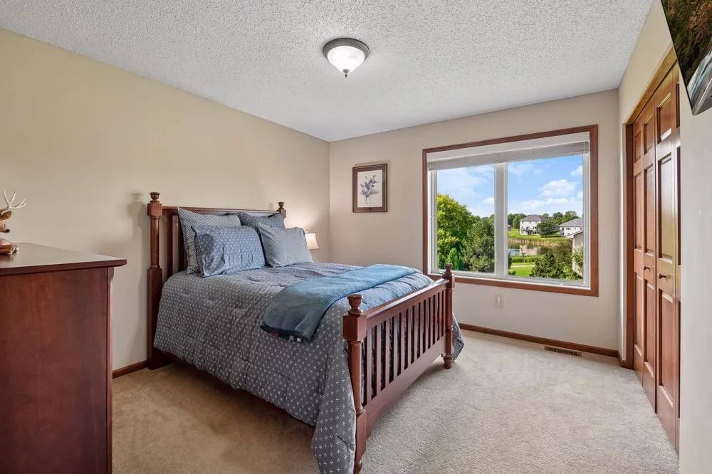 2061 Cobblestone Drive Cologne, MN 55322