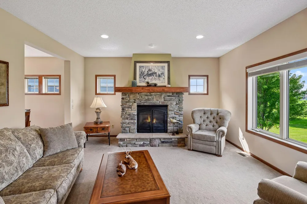2061 Cobblestone Drive Cologne, MN 55322