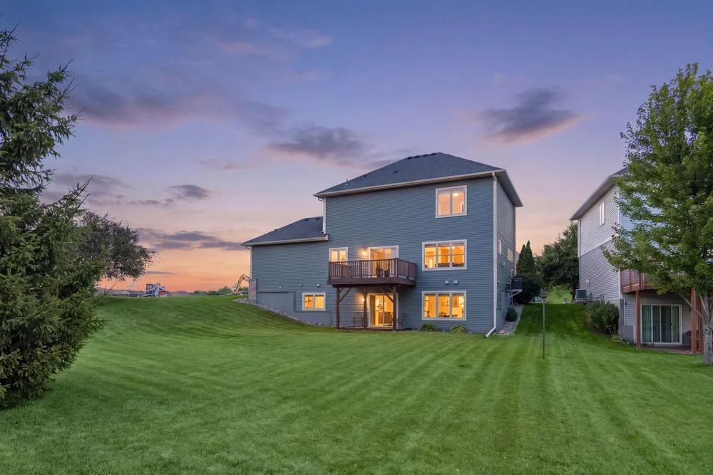 2061 Cobblestone Drive Cologne, MN 55322