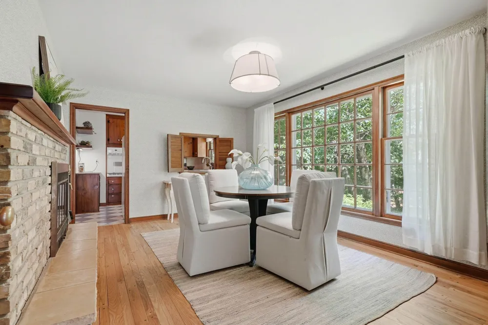6930 Foxglove Circle Excelsior, MN 55331