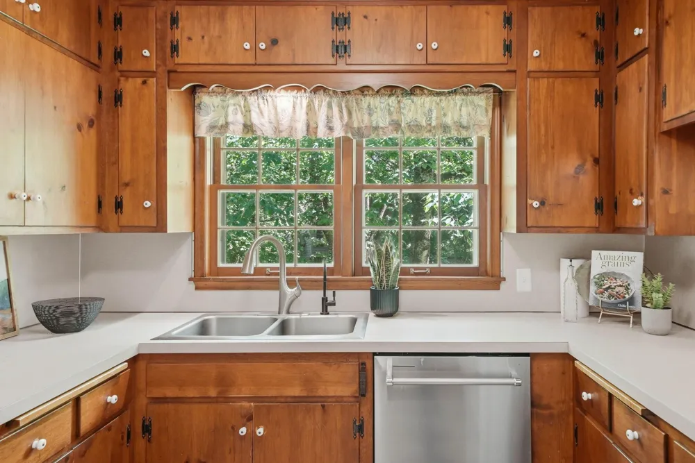 6930 Foxglove Circle Excelsior, MN 55331