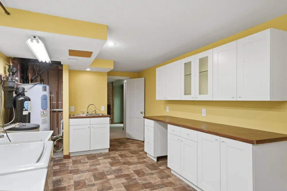 6930 Foxglove Circle Excelsior, MN 55331