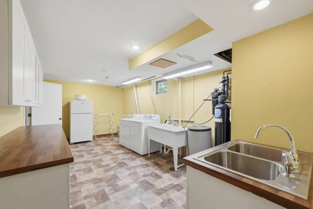 6930 Foxglove Circle Excelsior, MN 55331
