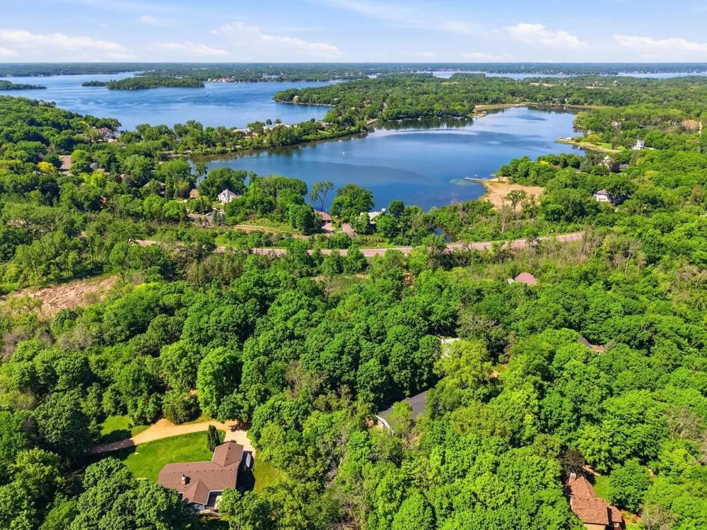 6930 Foxglove Circle Excelsior, MN 55331