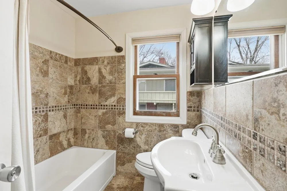 4015 Wayzata Boulevard Golden Valley, MN 55416