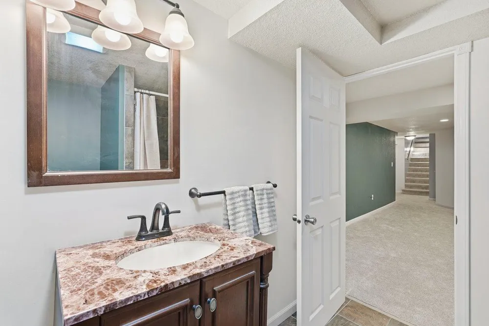 4015 Wayzata Boulevard Golden Valley, MN 55416