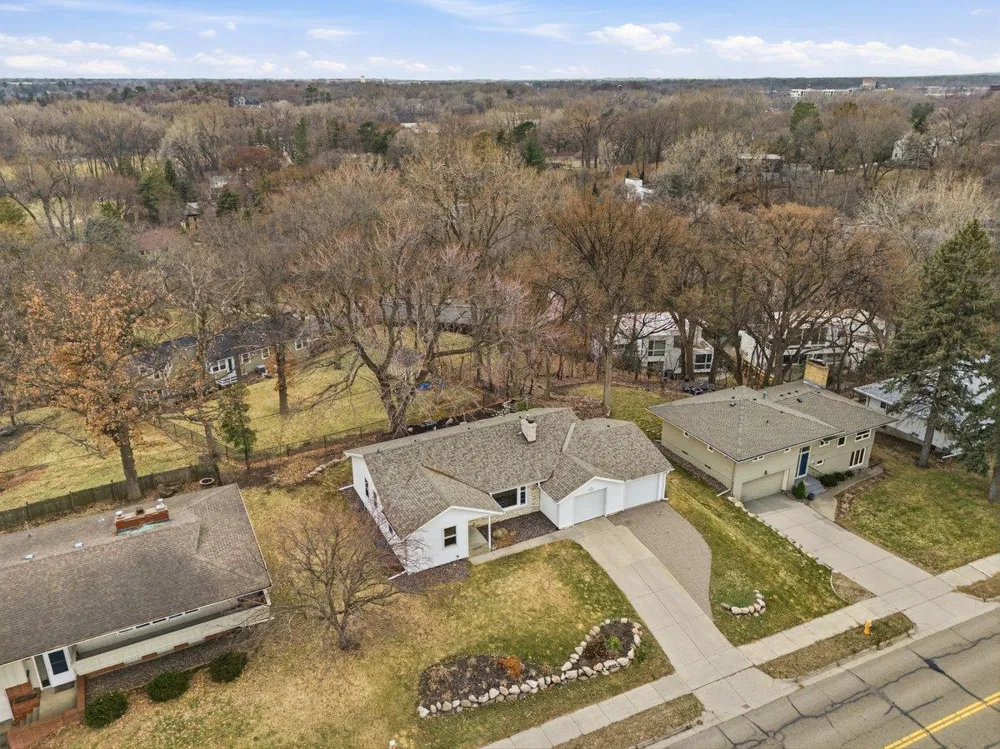 4015 Wayzata Boulevard Golden Valley, MN 55416