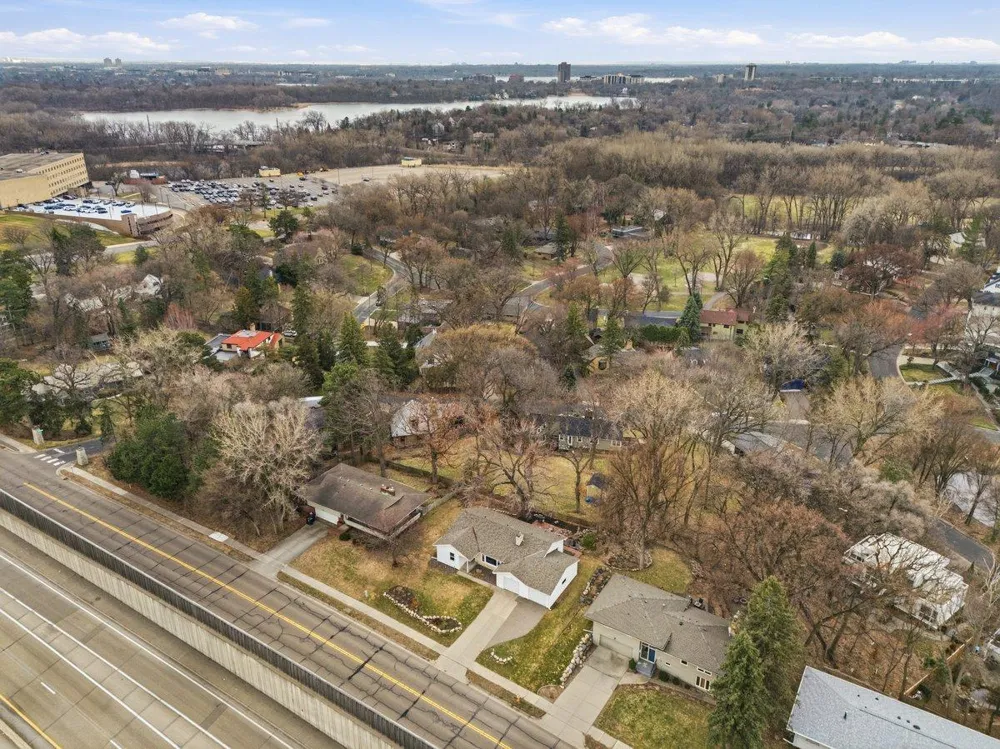 4015 Wayzata Boulevard Golden Valley, MN 55416