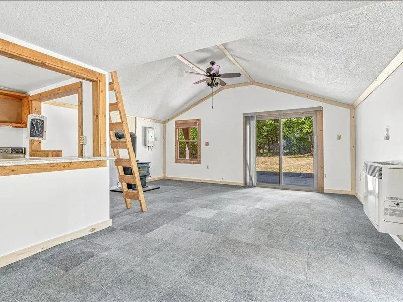 37975 Clover Circle Hinckley, MN 55037