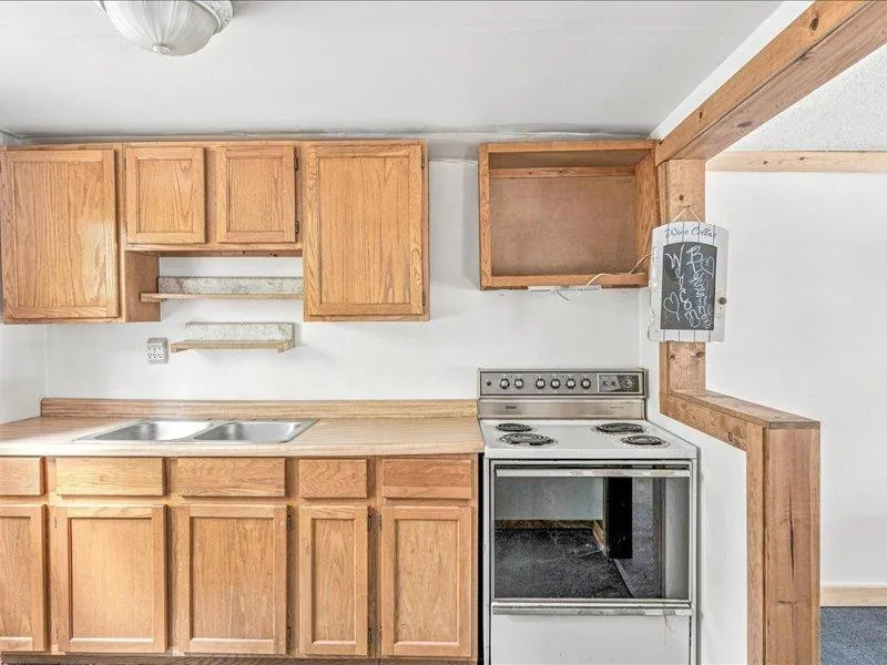 37975 Clover Circle Hinckley, MN 55037