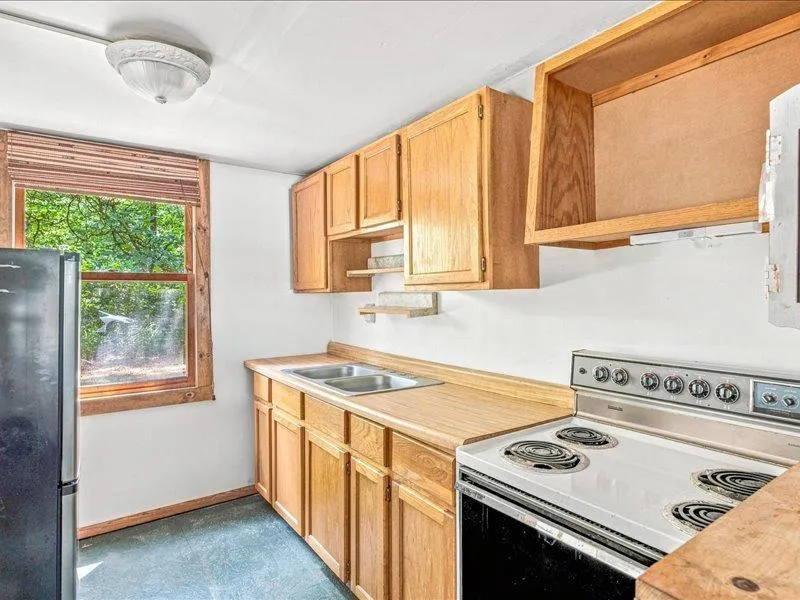 37975 Clover Circle Hinckley, MN 55037