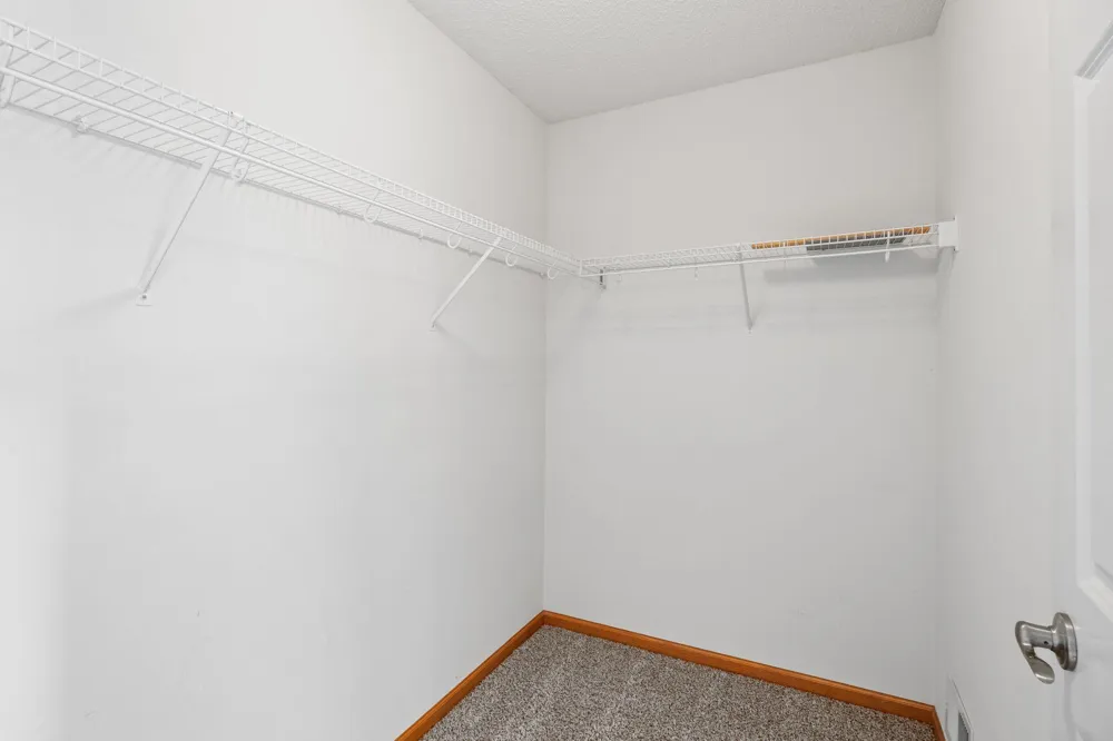1646 White Pine Way #A Carver, MN 55315