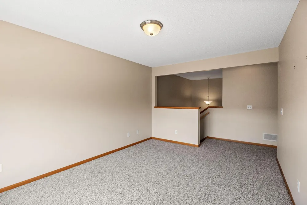 1646 White Pine Way #A Carver, MN 55315
