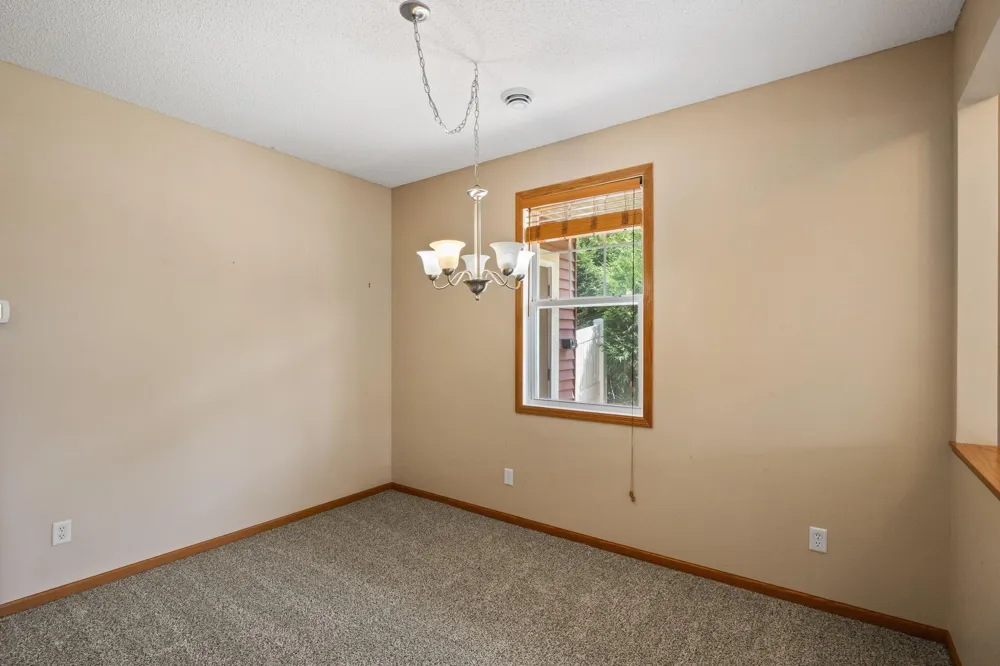 1646 White Pine Way #A Carver, MN 55315