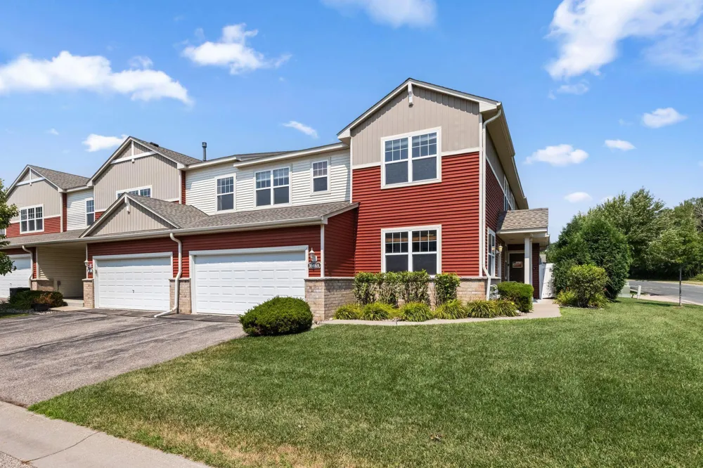 1646 White Pine Way #A Carver, MN 55315