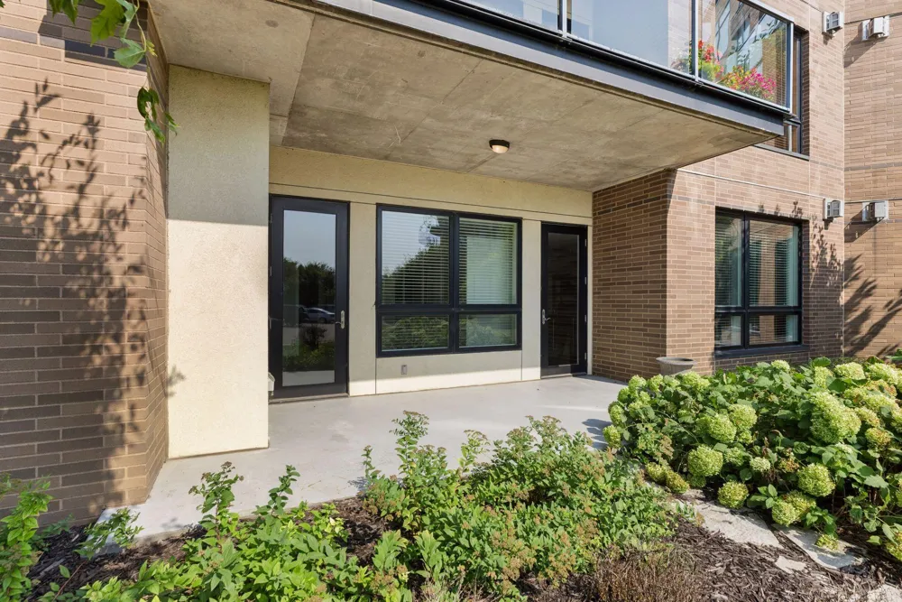 4201 Sunset Drive #N104 Spring Park, MN 55384