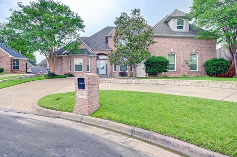 2804 Vermont Court