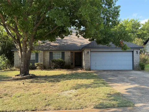 1221 Castleman Drive