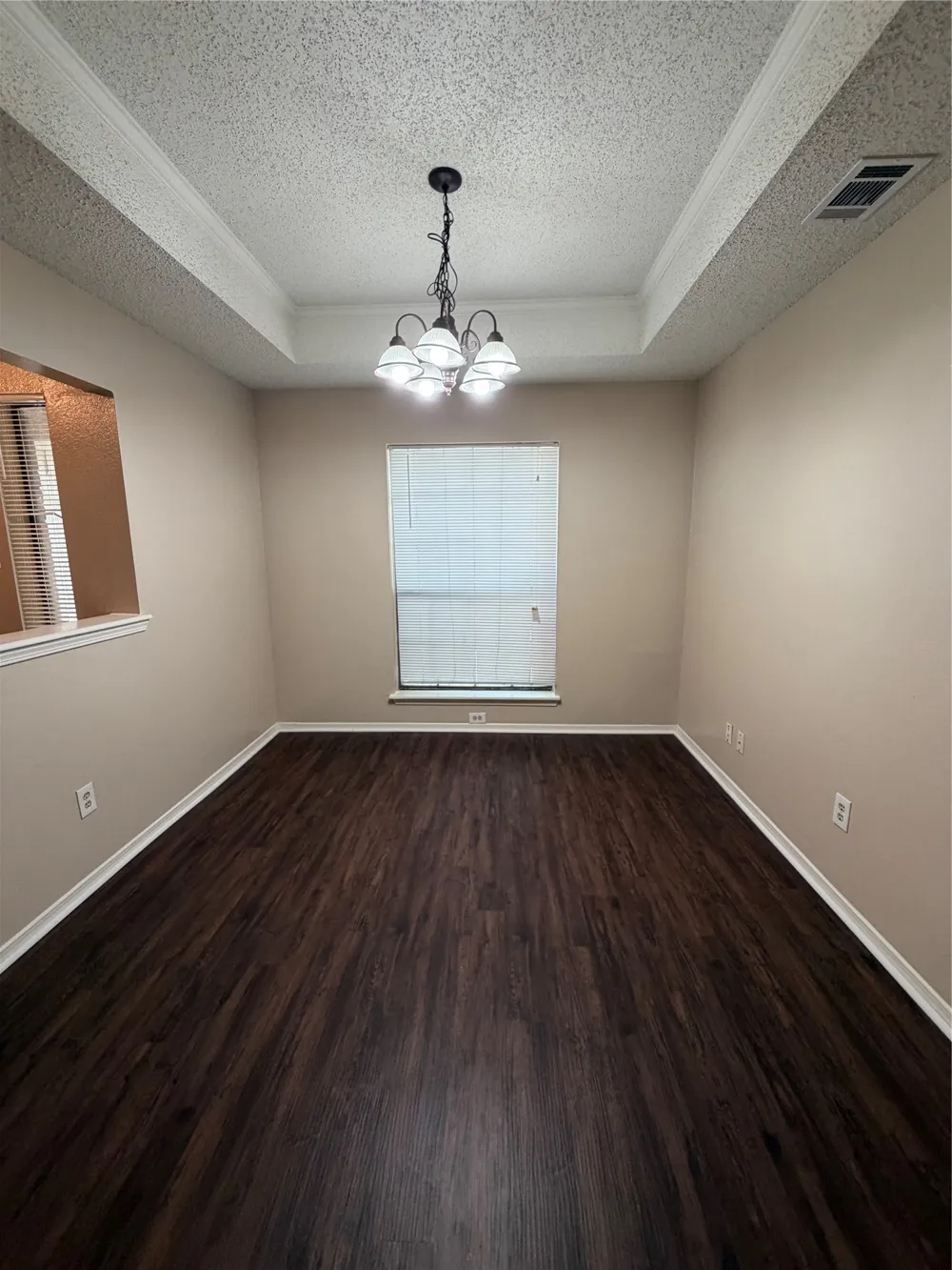 1221 Castleman Drive Cedar Hill, TX 75104