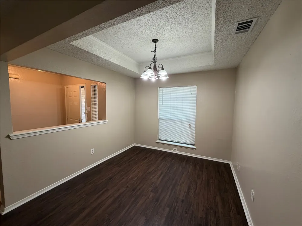 1221 Castleman Drive Cedar Hill, TX 75104