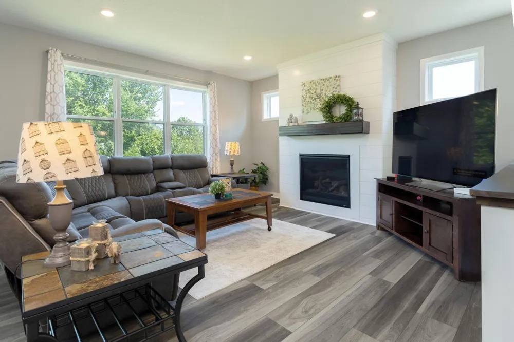 1237 Maple Lane Carver, MN 55315