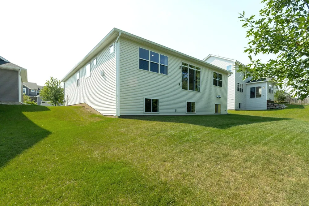 1237 Maple Lane Carver, MN 55315