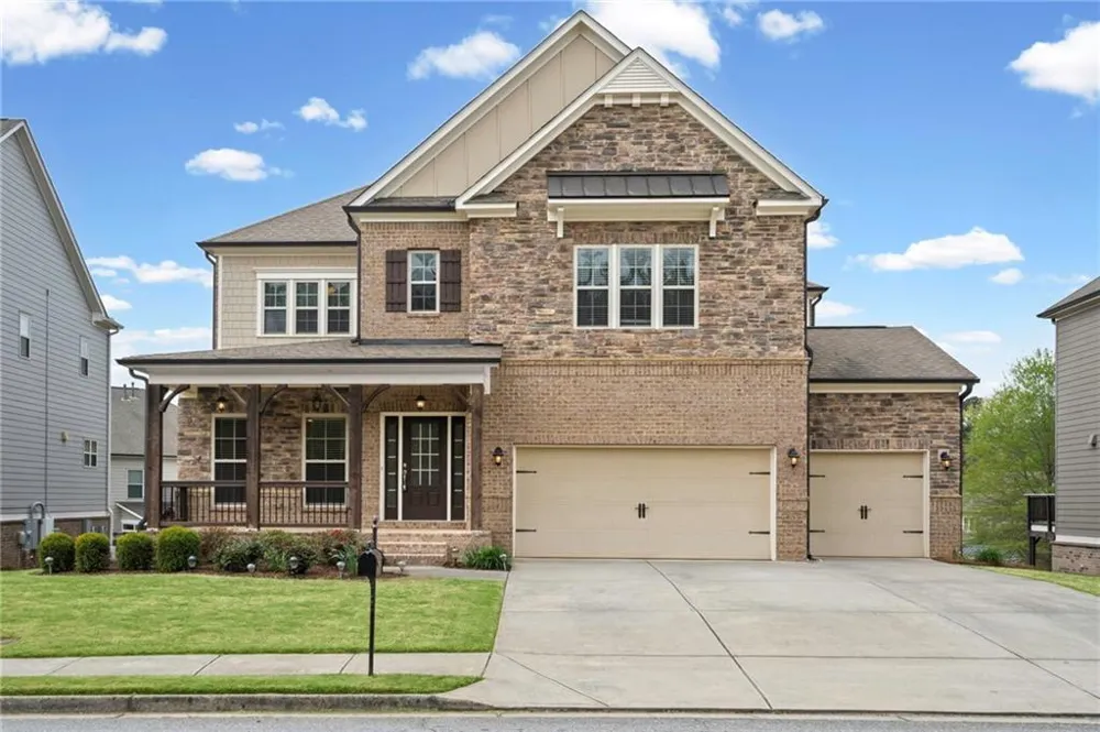 501 La Perla Drive Sugar Hill, GA 30518