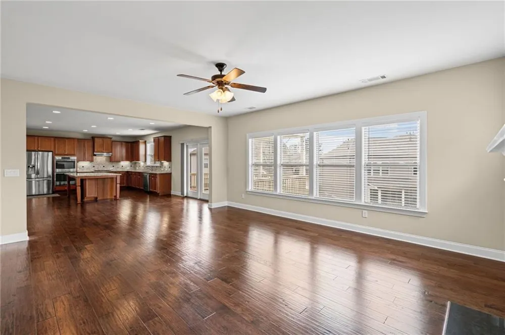 501 La Perla Drive Sugar Hill, GA 30518