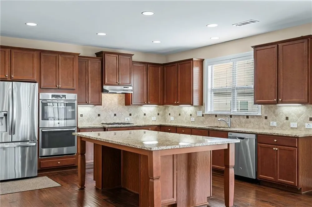 501 La Perla Drive Sugar Hill, GA 30518