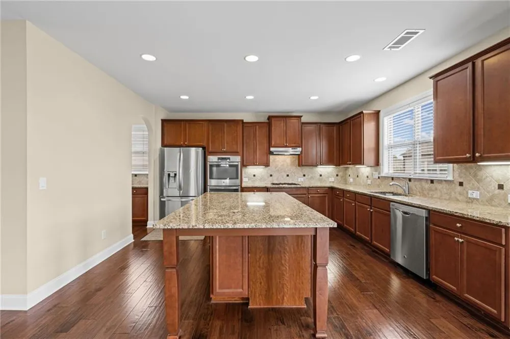 501 La Perla Drive Sugar Hill, GA 30518