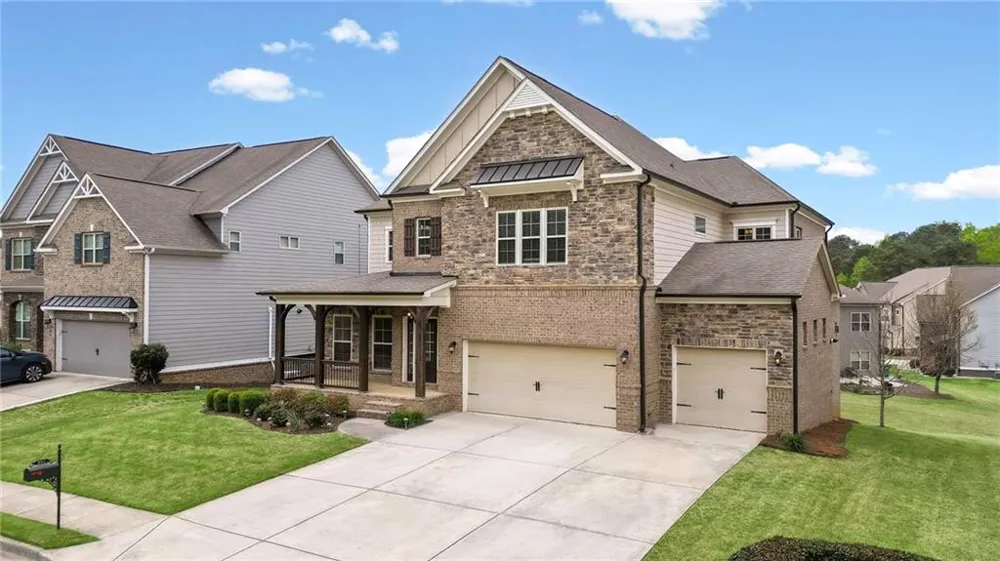 501 La Perla Drive Sugar Hill, GA 30518