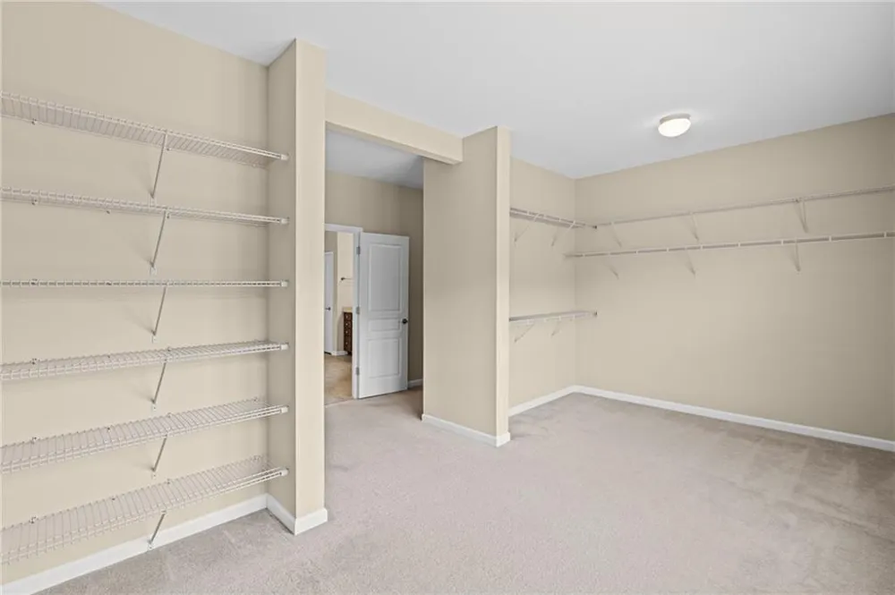 501 La Perla Drive Sugar Hill, GA 30518