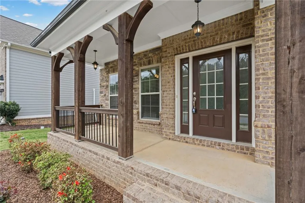 501 La Perla Drive Sugar Hill, GA 30518