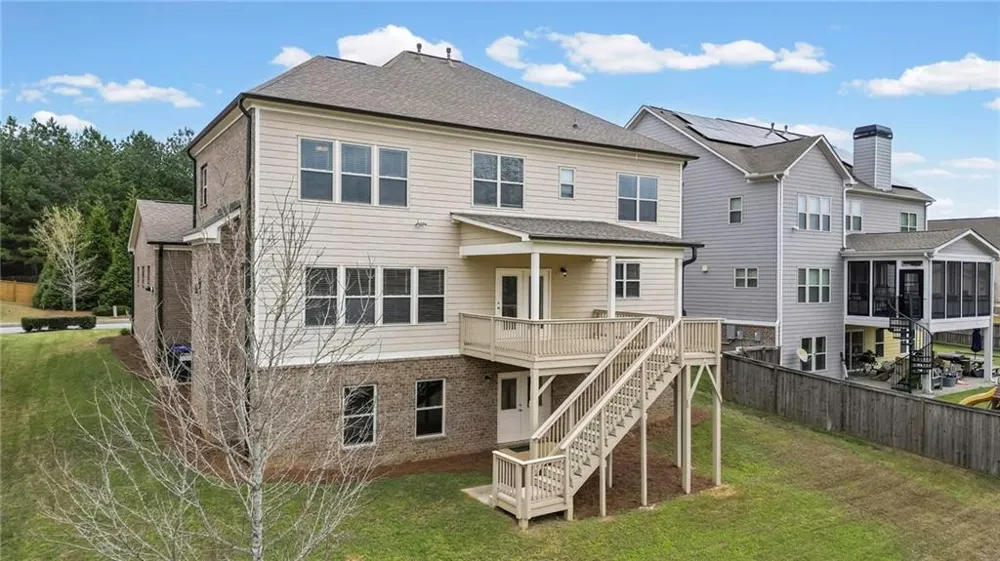 501 La Perla Drive Sugar Hill, GA 30518