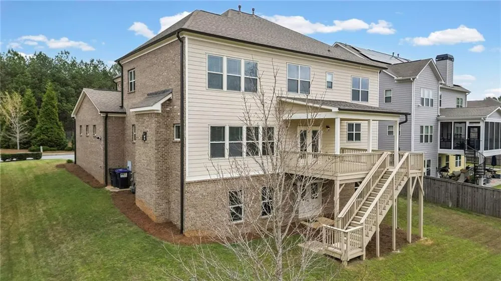 501 La Perla Drive Sugar Hill, GA 30518