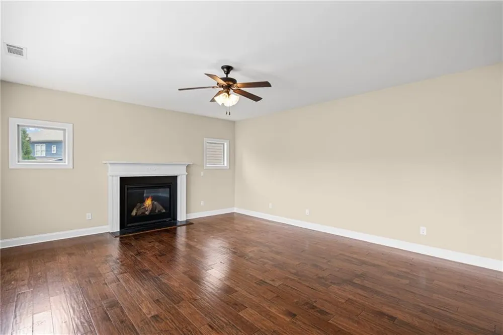 501 La Perla Drive Sugar Hill, GA 30518