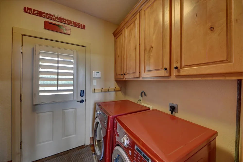 2316 Highway 159 E Bellville, TX 77418