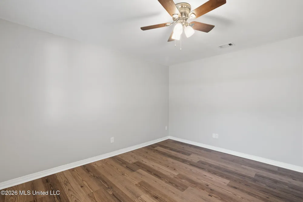8505 Mermaid Avenue Ocean Springs, MS 39564