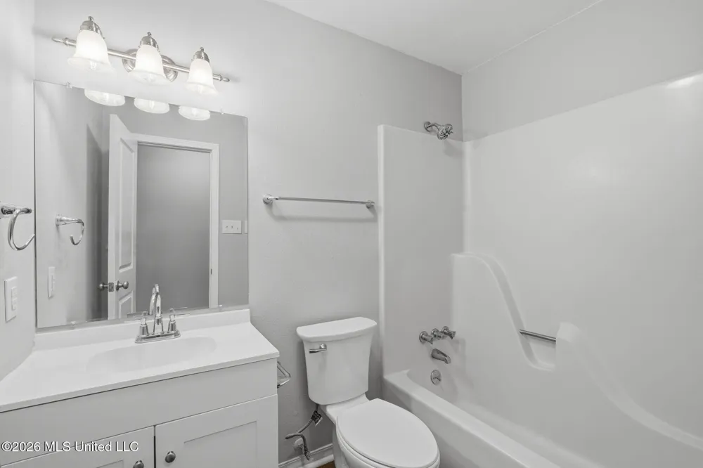 8505 Mermaid Avenue Ocean Springs, MS 39564