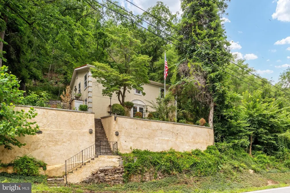 10170 CARPERS PIKE Yellow Spring, WV 26865