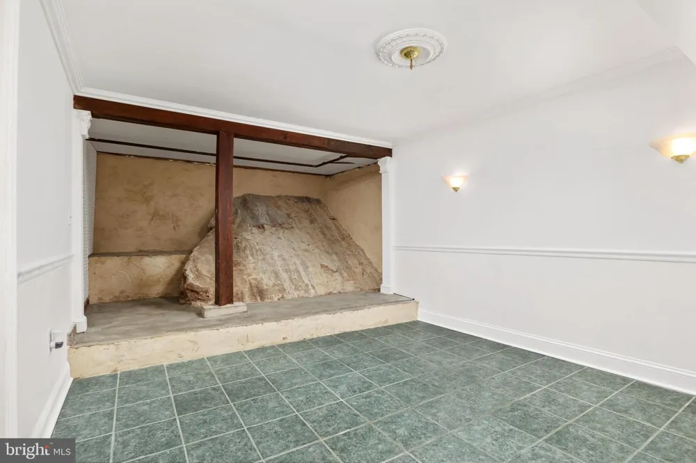 10170 CARPERS PIKE Yellow Spring, WV 26865