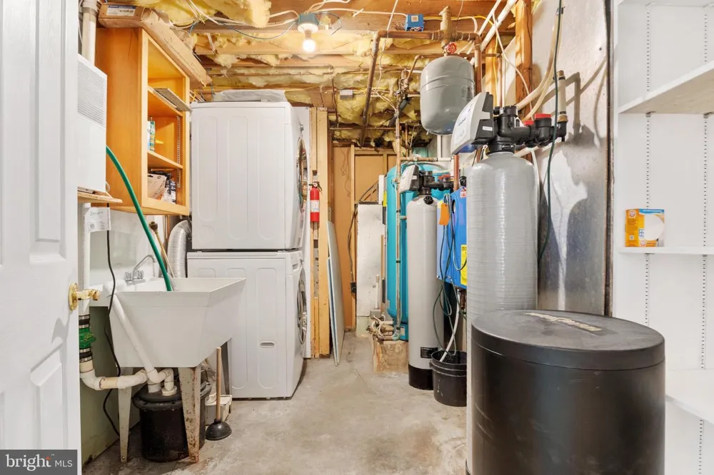 10170 CARPERS PIKE Yellow Spring, WV 26865